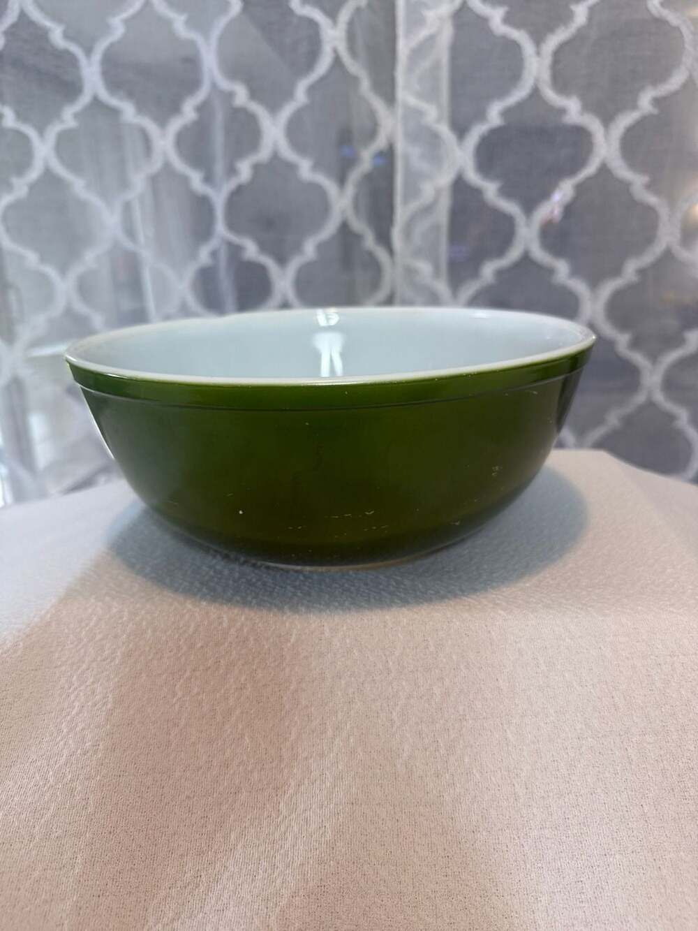 Vintage Pyrex Verde Avocado Green 4-Quart Mixing Bowl #404